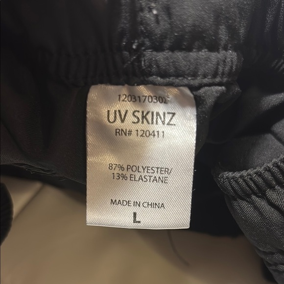 UV Skinz Swim Trunks Board Shorts Black UPF 50+ Pockets - Picture 3 of 8